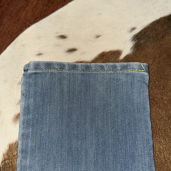 Boys Levi Jeans - Picture 3 of 5